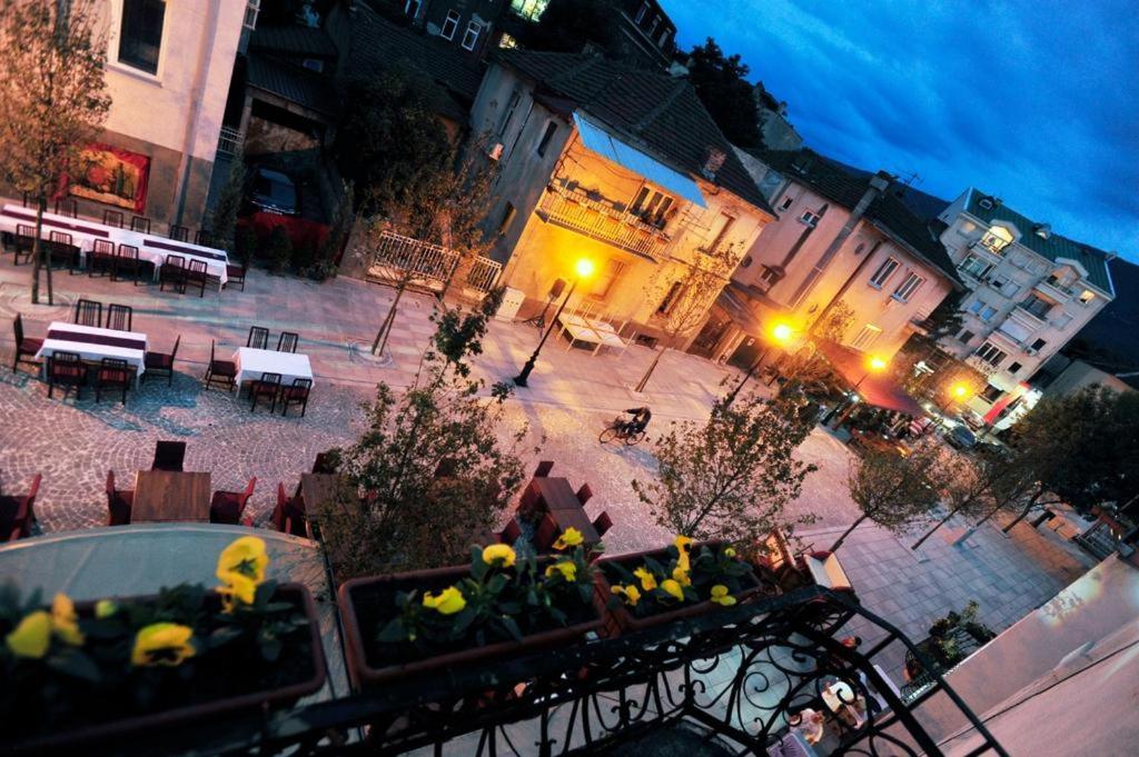 Hotel Room City Square With Great View No Parking Skopje Exterior photo